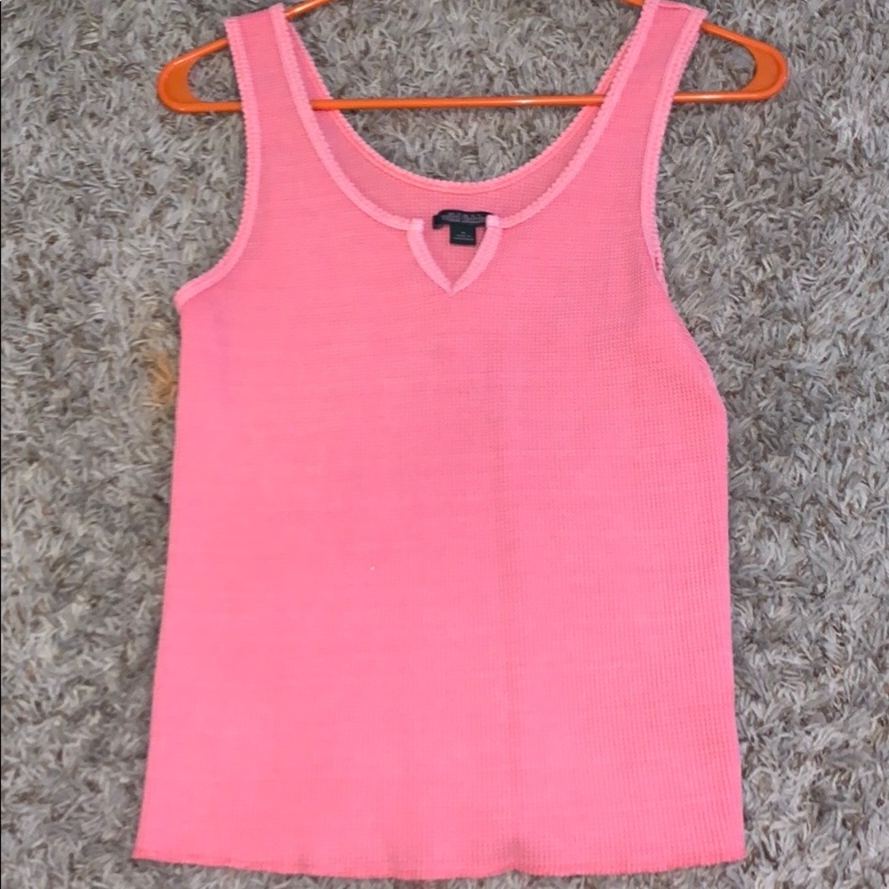 Pink tank